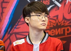 Đến Rift Rivals 2018, Faker tiết lộ rằng SKT vẫn chưa thích ứng được với meta và vẫn đang học hỏi từ những khu vực khác