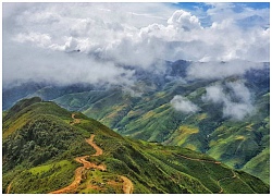 Hai cung đường trekking tuyệt đẹp được ví như &#8220;sống lưng khủng long&#8221; ở Việt Nam