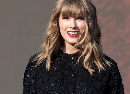 Taylor Swift phản bác chê trách liên tục viết nhạc đá xéo tình cũ