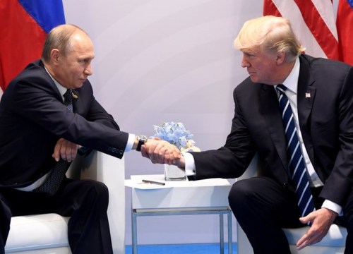 Giới chức Mỹ "mù tịt" không biết ông Trump sẽ nói gì tại thượng đỉnh với ông Putin