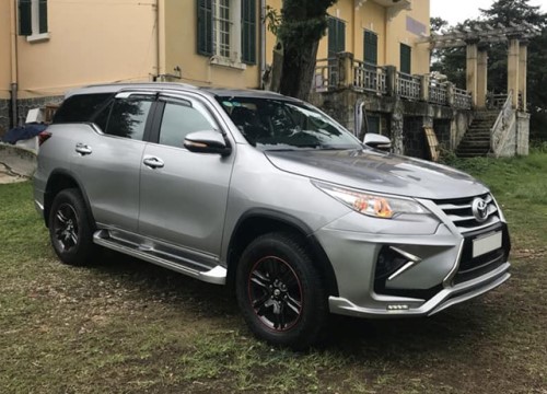 Toyota Fortuner cũ đi hơn 30.000 km rao bán đắt hơn xe mới