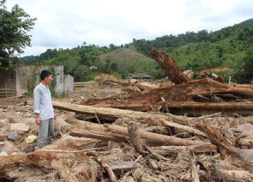 Thanh Hóa: Lũ quét trong đêm, 7 người chết, mất tích và thương vong