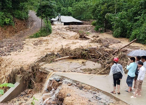 Yên Bái: Đã có 21 người chết và mất tích, 29 xã bị cô lập vì lũ