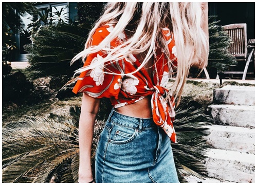 Crop top thắt nơ vũ khí quyến rũ của những cô nàng ngực phẳng