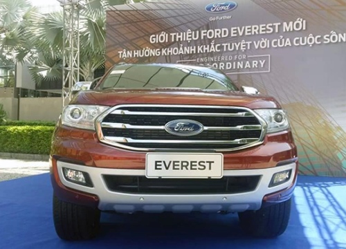 Ford Everest 2018 xuất hiện tại Việt Nam, giá rẻ hơn trước