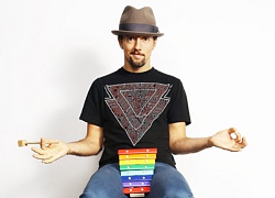 Jason Mraz thừa nhận quan hệ với cả nam và nữ