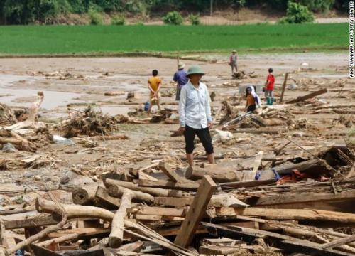 Kinh hoàng thảm họa mưa bão, lũ lụt, nắng nóng tàn phá khắp châu Á