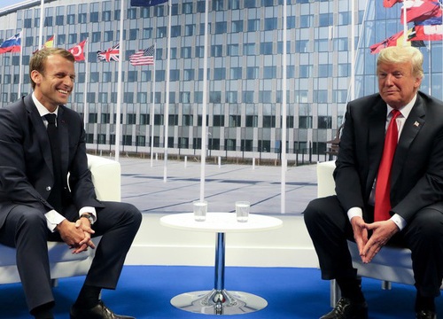 Tiết lộ về "nghệ thuật đàm phán" của ông Macron với ông Trump