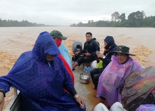 Nước lũ từ đập vỡ tại Lào tràn vào sông Mê Kông