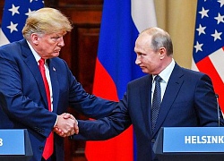 Tổng thống Trump hoãn gặp lần hai với ông Putin giữa "tâm bão" chỉ trích