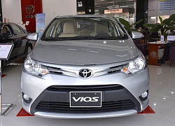 Sedan hạng B tại VN - nghịch lý của 'thùng tôn di động' Toyota Vios