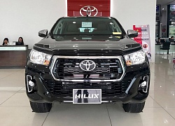 Toyota Hilux hưởng thuế nhập khẩu 0% ồ ạt về đại lý