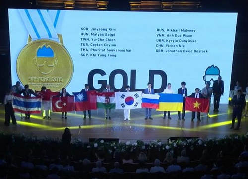 Việt Nam giành một huy chương vàng Olympic Hóa học quốc tế 2018