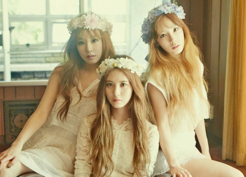 SNSD lập thêm nhóm nhỏ mới sau TaeTiSeo, netizen nghi TaeYeon và YoonA sẽ góp mặt