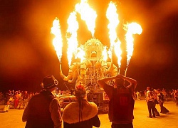 Burning Man - thế giới của những con người lập dị nhất