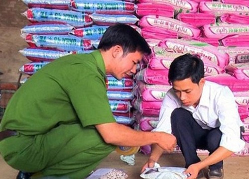 Hãy thận trọng khi mua phân bón của những cơ sở này!