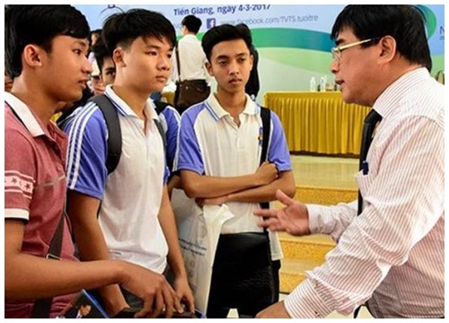 Lộ diện thủ khoa đại học đầu tiên năm 2018