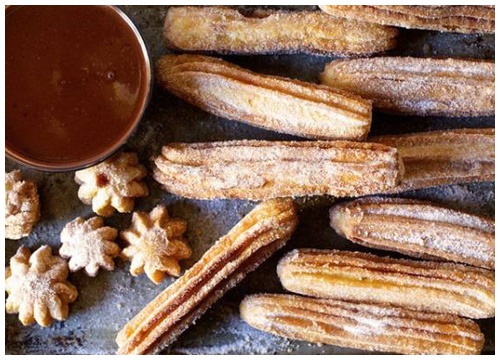 Mách bạn cách làm bánh quẩy Churros càng ăn càng ngon