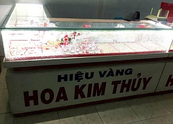 Truy tìm nam thanh niên cướp tiệm vàng