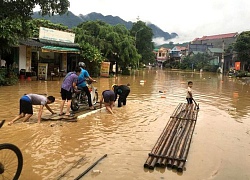 Chùm ảnh: Các huyện miền núi Thanh Hóa trong cơn lũ lớn