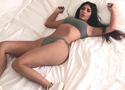 Mặc nội y tạo dáng khó hiểu, Kim Kardashian bị chế ảnh hài hước đủ kiểu trên mạng xã hội