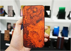 Sẽ có những chiếc smartphone lưng kính đổi màu độc đáo