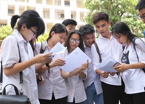 Thí sinh Hòa Bình là thủ khoa và á khoa học viện Hậu cần