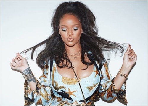 Ai từng dè bỉu 'beauty blogger' Rihanna lơ là làm nhạc thì chuẩn bị nhận một lúc... 2 album từ cô nàng nhé!