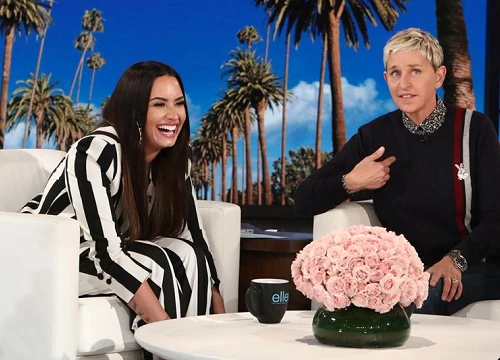 Ellen DeGeneres mời Demi Lovato đến ở cùng sau khi cô hoàn thành việc cai nghiện