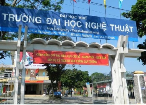 Giảng viên ĐH Nghệ thuật Huế tố trưởng khoa và 3 đồng nghiệp