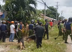 Hàng trăm học viên cai nghiện cầm gậy gộc, gạch đá tràn ra kín đường