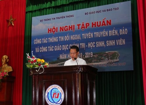 Tăng cường công tác tuyên truyền biển, đảo cho học sinh, sinh viên