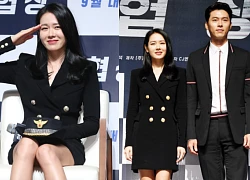 Tường thành Son Ye Jin và Hyun Bin quá đẹp, nhưng điều fan chú ý lại là dáng đứng đơ cứng của 2 người bên nhau