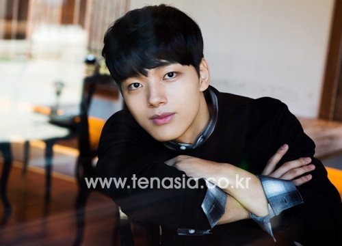 Yeo Jin Goo sẽ tái hiện vai diễn kinh điển của Lee Byung Hun trong 'Masquerade' bản truyền hình?