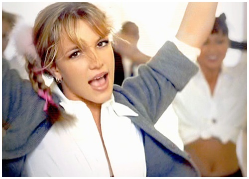 Britney Spears nhìn lại 20 năm 'Baby One More Time' thành công