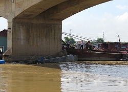 Hai tàu va chạm trên sông Kinh Thầy, một tàu đắm tại chỗ