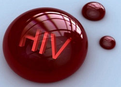 HIV lây truyền qua đường máu như thế nào?