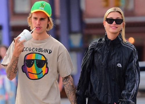 Justin Bieber thật ra luôn yêu Hailey Baldwin đậm sâu kể cả khi ở cạnh Selena Gomez