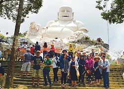 Núi Cấm mùa mưa: Tắm suối Thanh Long, ăn bánh xèo rau núi