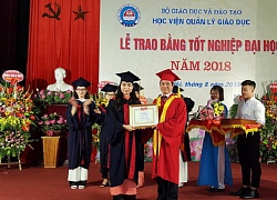 273 sinh viên Học viện Quản lý Giáo dục nhận bằng cử nhân