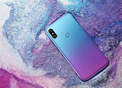 Motorola sắp ra smartphone sao chép iPhone X và Huawei P20