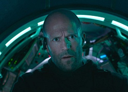 'The Meg' giúp Jason Statham tạm nhỉnh hơn The Rock tại phòng vé