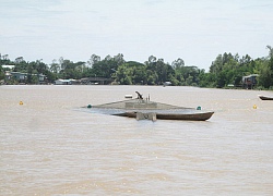 Vừa cho học vừa ngóng nước lũ