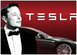 Elon Musk bật khóc khi phỏng vấn, thừa nhận sức khỏe đang suy yếu