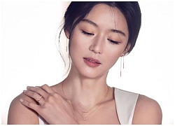 'Mợ chảnh' Jun Ji Hyun xứ Hàn tái xuất cá tính sau sinh con thứ hai