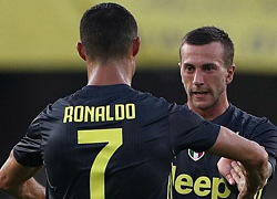 Bernardeschi trở thành hàng xóm của Ronaldo