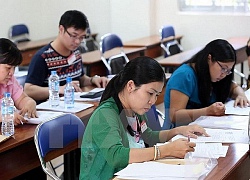 Chậm chấm phúc khảo vì giám đốc Sở công tác nước ngoài