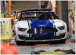 Chiêm ngưỡng mẫu xe đua Ford Mustang NASCAR