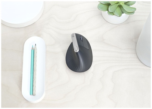 Logitech ra mắt MX Vertical: chuột thiết kế cho độ nghiêng chuẩn của tay đặt trên bàn