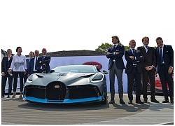 Bugatti Divo sản xuất 40 chiếc, giá 5,8 triệu usd đã cháy hàng